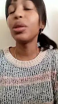 Valkirya_7 from StripChat