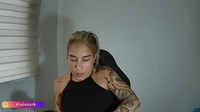 ValkyriaRose from StripChat