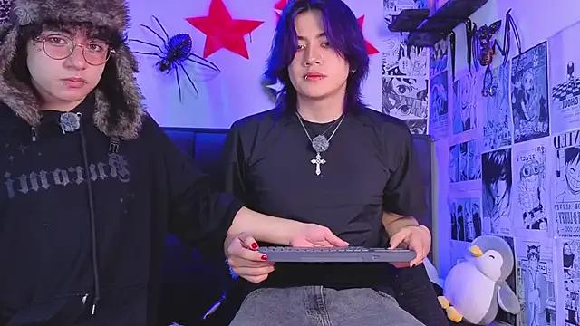 Vamps_Lovers from StripChat is Freechat