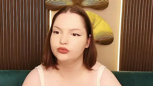 Vanessa_Rise from StripChat is Freechat