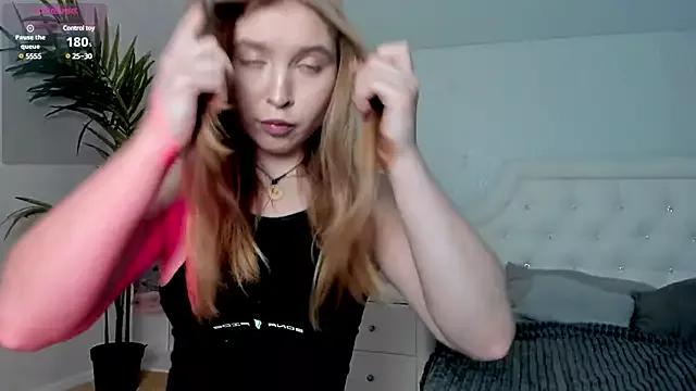 Try girls webcam shows. Sweet cute Free Performers.