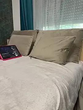 Velvetnoir21 from StripChat