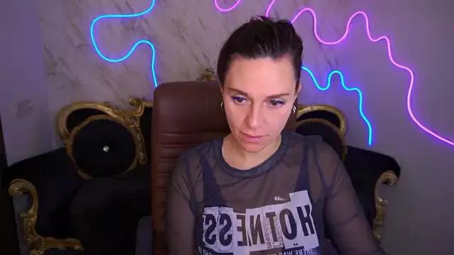 Try girls webcam shows. Sweet cute Free Performers.