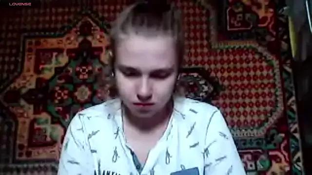 venus_in_flames from StripChat is Freechat