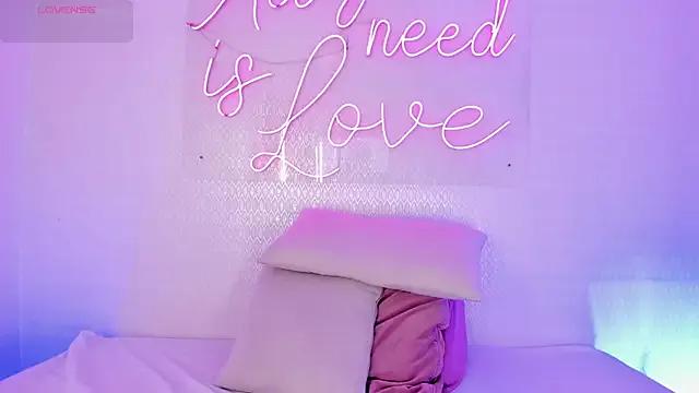 Venus_nite from StripChat