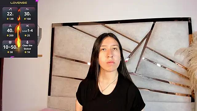 venusmorgan_ from StripChat is Freechat