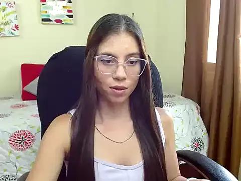 veronicamiller22 from StripChat is Freechat