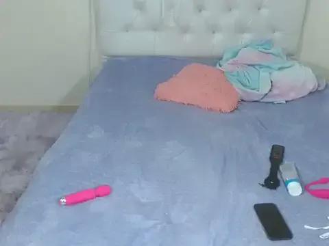 Try girls webcam shows. Sweet cute Free Performers.