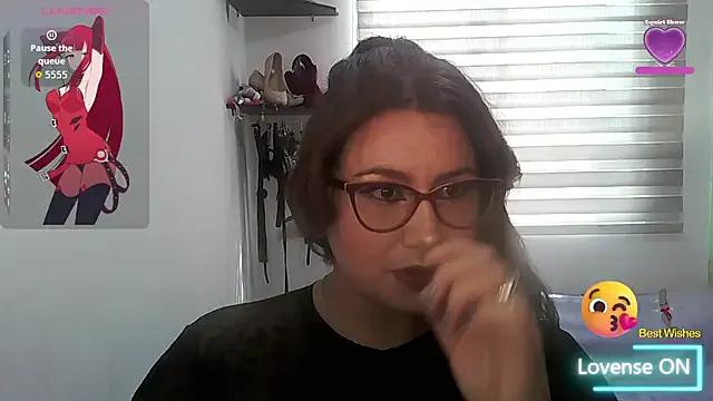 Vesper_Vixen from StripChat