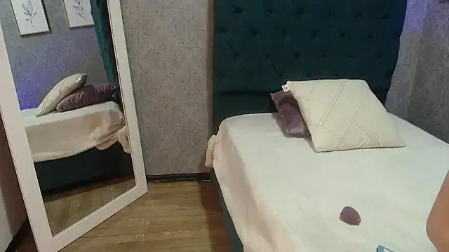 Try girls webcam shows. Sweet cute Free Performers.