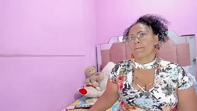 Vicka29 from StripChat is Freechat