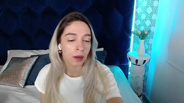 Freechat victoriaa_lee_ on StripChat