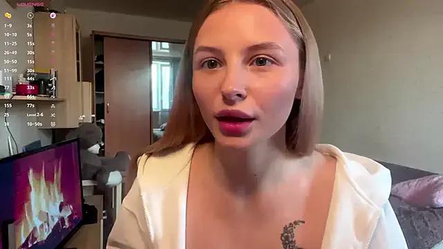 VictoriaMystery from StripChat is Freechat