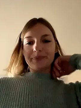 Freechat vilaineblonde on StripChat