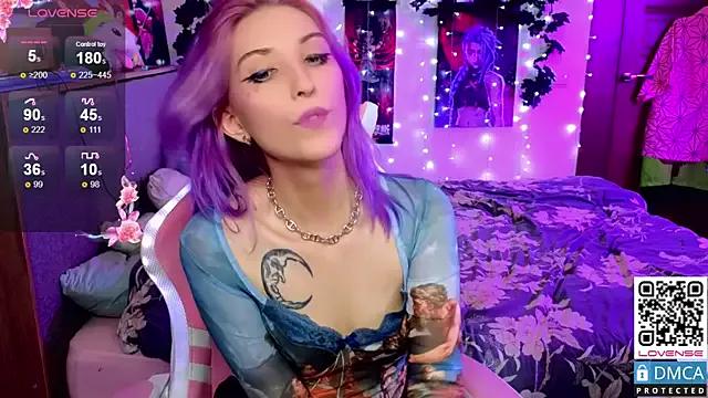 Violet_Noir from StripChat is Freechat