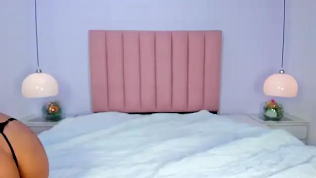 Try girls webcam shows. Sweet cute Free Performers.