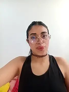 Violett__Rose from StripChat is Freechat