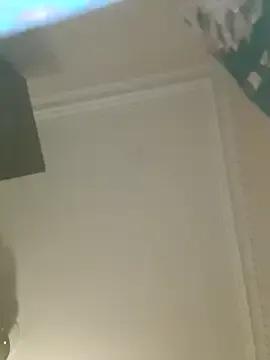 Freechat Virginass2000 on StripChat