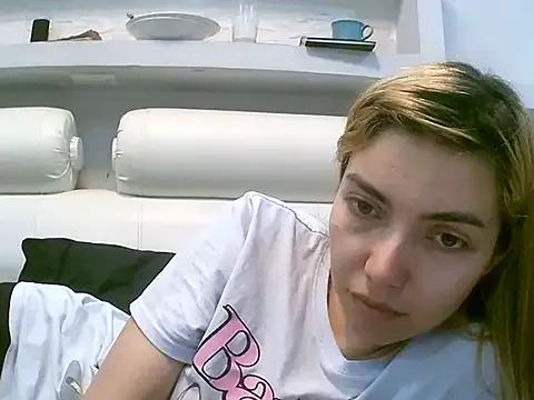 VittoriaTaylor from StripChat