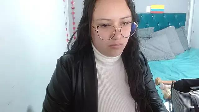 Try girls webcam shows. Sweet cute Free Performers.