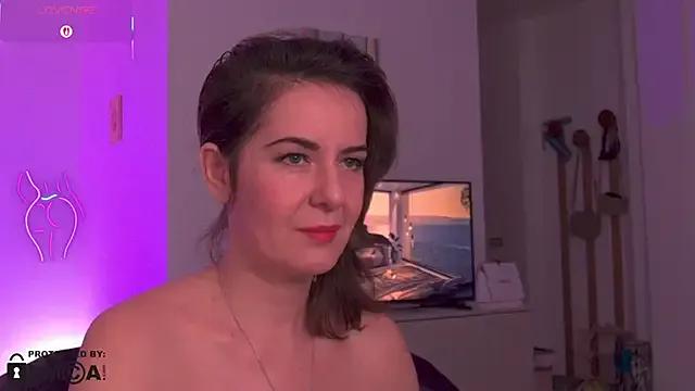 Witch_in_Silk from StripChat is Freechat