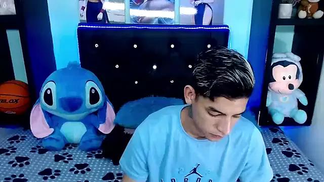 X_oliver_x from StripChat
