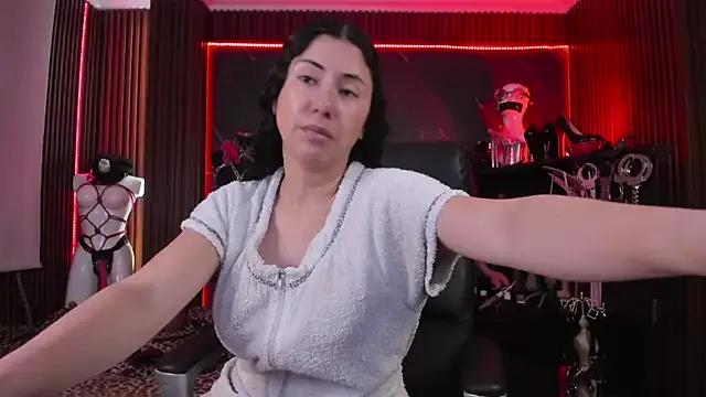 XiaQueen from StripChat