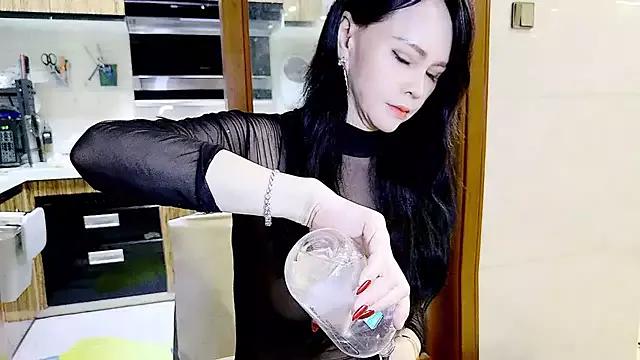 xinxinbabe from StripChat