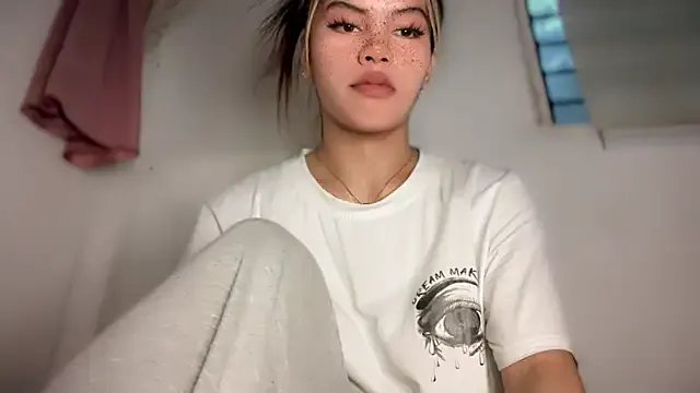 Freechat xqueensatisfaction69x on StripChat