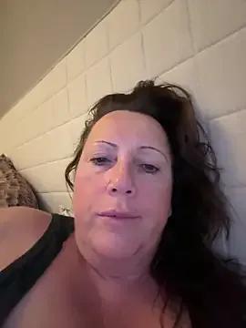Xsexycurvymilf from StripChat