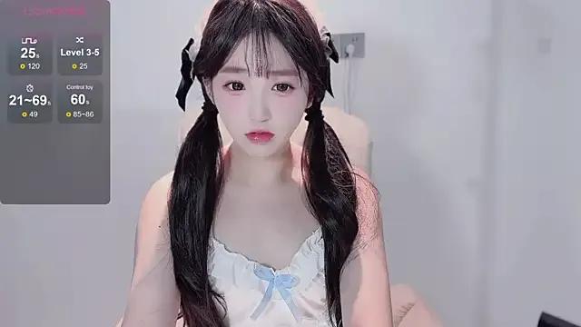 Yaiyigirl from StripChat is Freechat