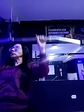 Freechat YaraDuartee on StripChat