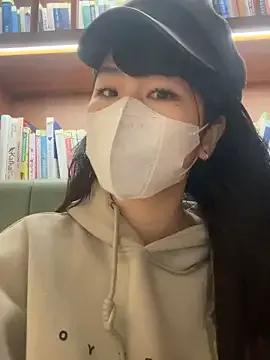 Your-Sunny from StripChat is Freechat