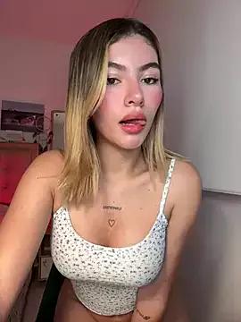 Your_Honeey from StripChat is Freechat