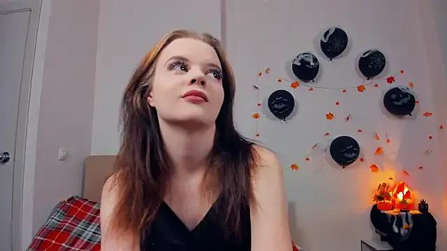 YourLovelyLily from StripChat is Freechat