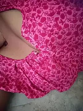 yoursexy_rumi from StripChat is Freechat
