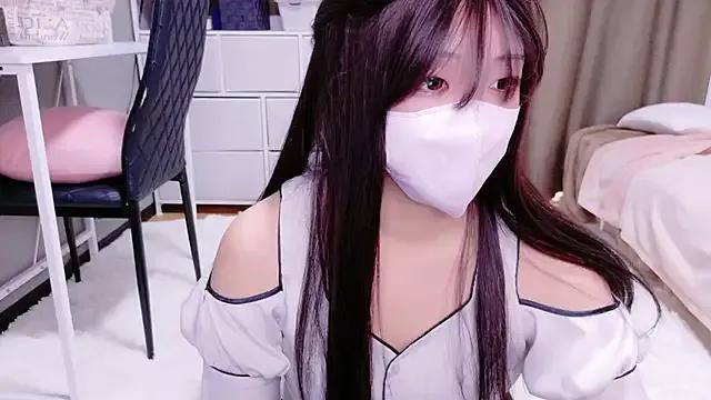 YuKa-zaurusu from StripChat is Freechat