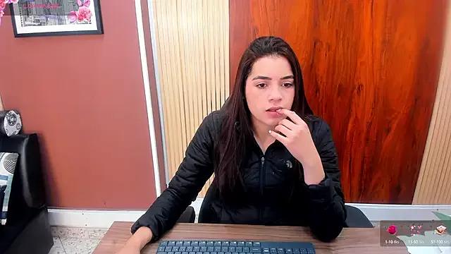 Zaraa_Andersson from StripChat is Freechat