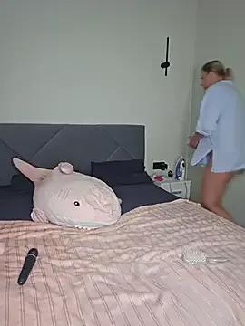 Try girls webcam shows. Sweet cute Free Performers.