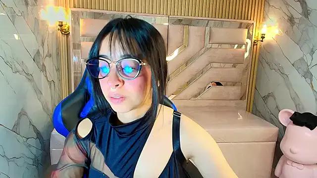 Zoe_r_ from StripChat