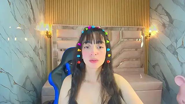 Zoe_r_ from StripChat