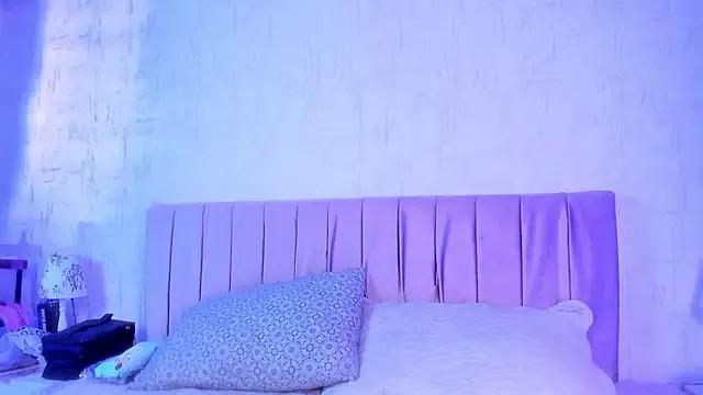 ZoeBenneti from StripChat is Freechat