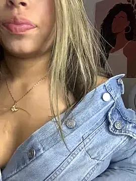 Try girls webcam shows. Sweet cute Free Performers.